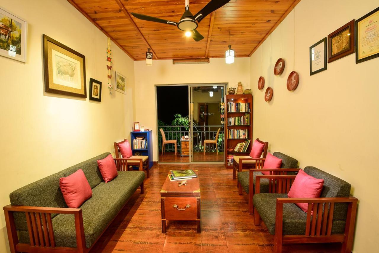 Mistletoe Homestay & Cafe Munnar Kültér fotó